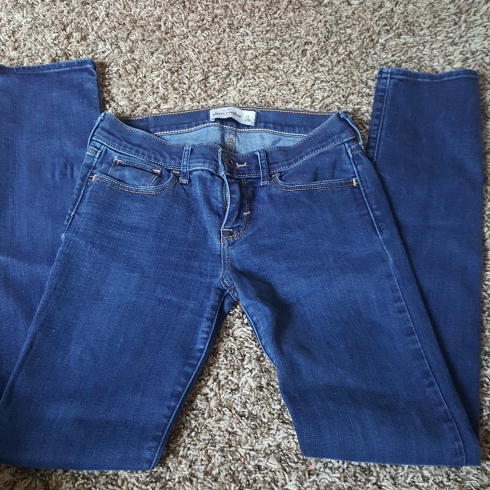 Abercrombie Kids girls skinny jeans.